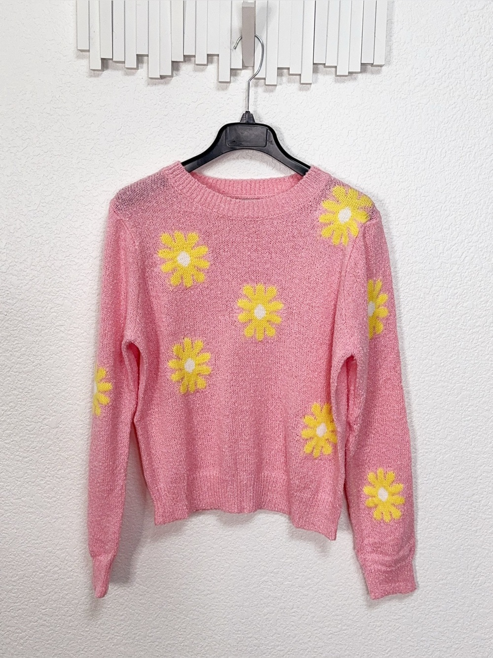 Miss Sparkling Pink Yellow Daisy Floral Crew Neck Knit Sweater NWOT
